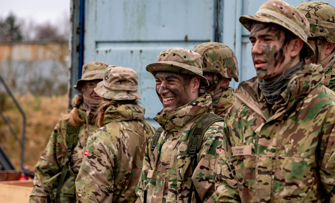 Forsiden til Forsvarsministeriets udgivelse Købt og leveret 2025